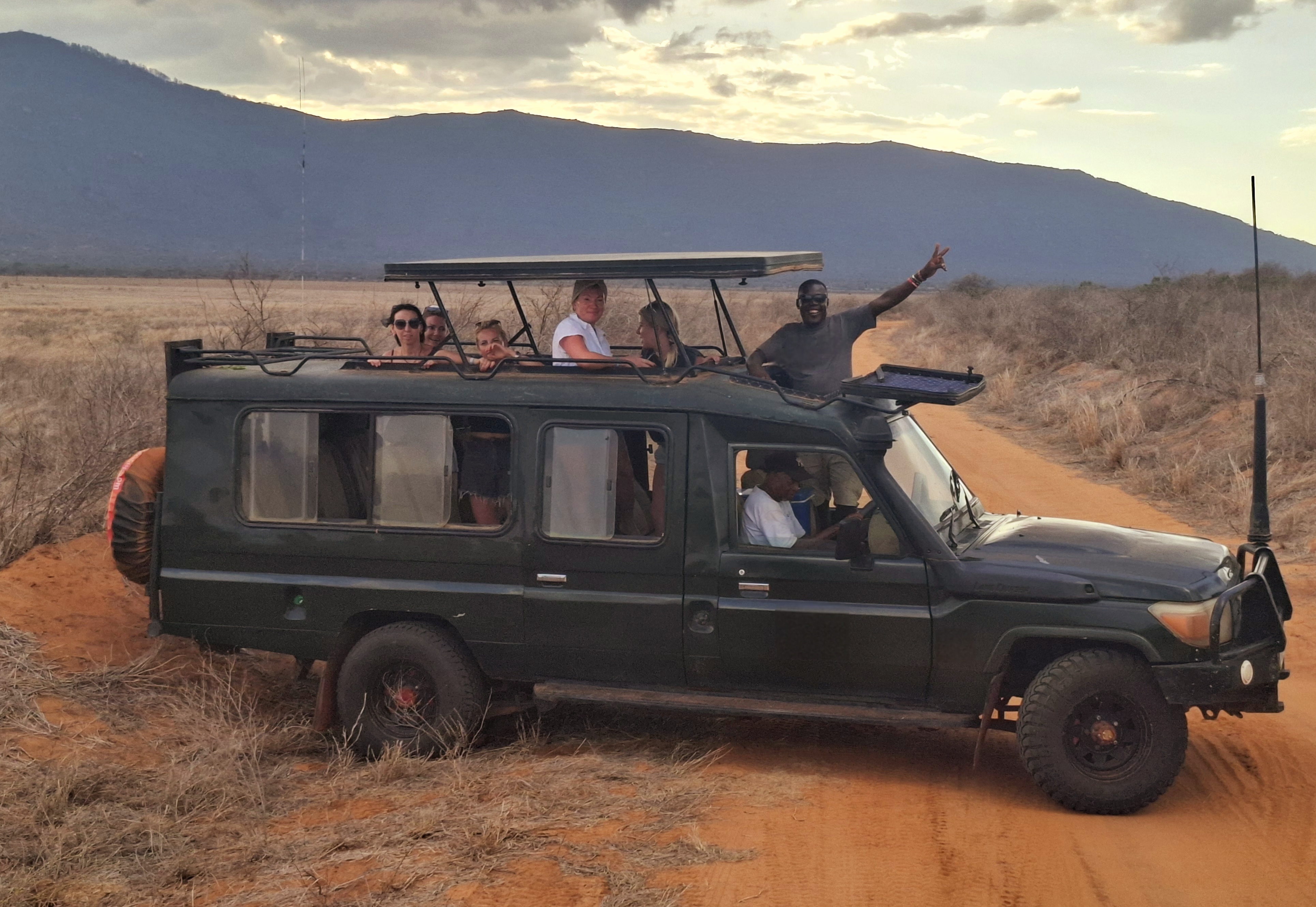 Obamka safari w jeepie